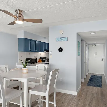 2 Bedroom Ocean Front Condo!-3