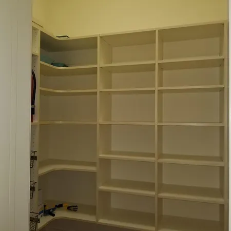 9 Laurel Lane-3