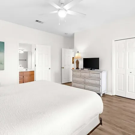 Emerald Shores-3