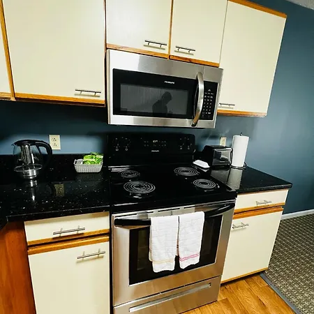 The Central Downtown Inn Suites-3