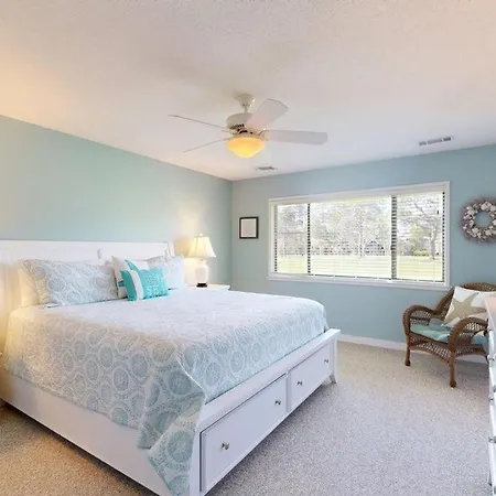 928 Inverness Village-3