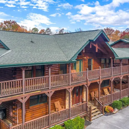 Family Ties Lodge-3