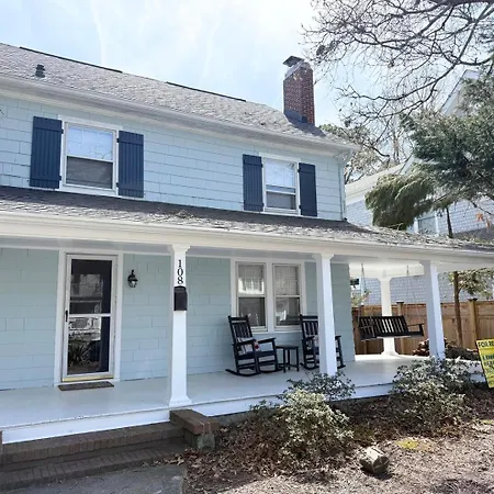 Laurel Street 108-2