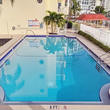Fort Lauderdale Yacht & Beach Club 316-3