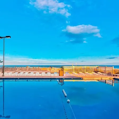 Golden Sands 1208-3