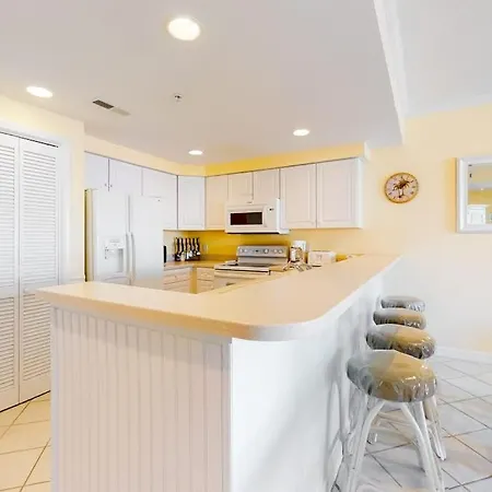 Island Cabana 207-3