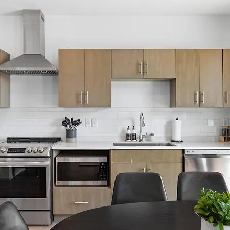 Gulch Condo With Pool Gym Private Patio & Garage-3