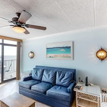 Sea Terrace 1401-2