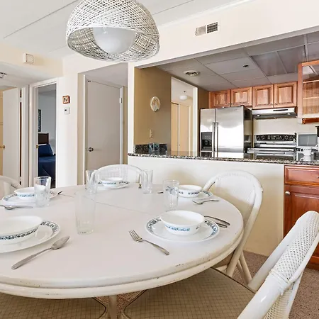Ocean View 2-Bedroom Condo At Excalibur Perfect Coastal Getaway-2