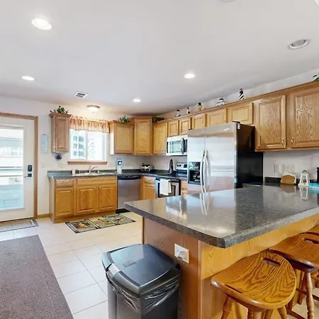 Lighthouse Cove Condo Resort: 418-3