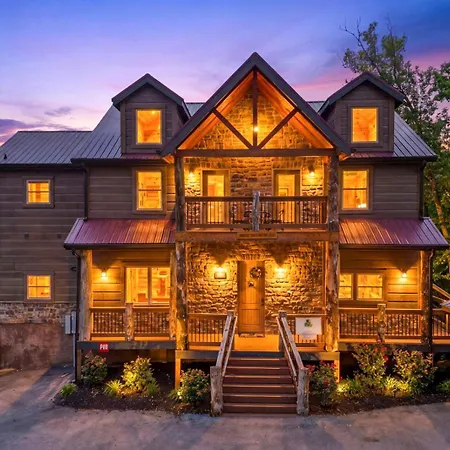 Smoky Mountain Joy - Private Pool, Theater & Games-3