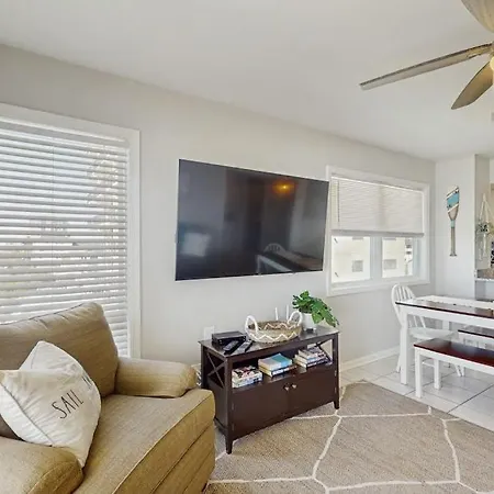 Palmetto Dunes 303-2