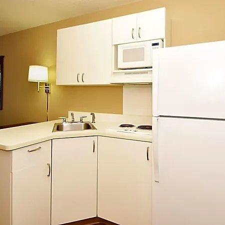 Extended Studio Hotel Suites - Los Angeles - San Dimas-3