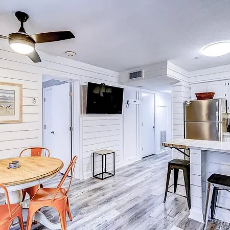 Carolina Beach Club, Unit 126-3