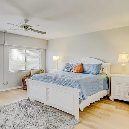 Forest Beach Villas 405-2