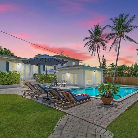 Villa Rustica 5 Bedroom 3 Bath With Pool Next To River 1800-2