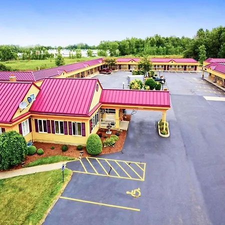 Amherst Inn & Suites-3