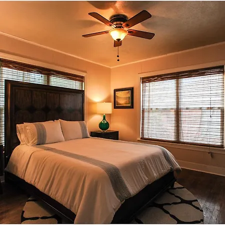 The Coyle Cabin - Close To Downtown, Stadiums, U Of H, Med Center-2
