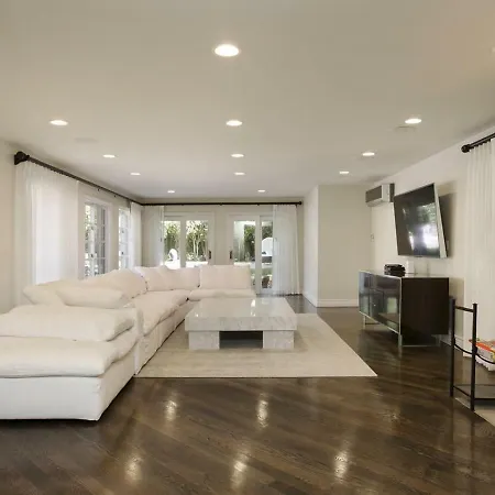 Villa Teresita - Beautifully Gated Mediterranean Estate-3