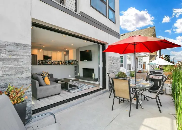 308 35Th Street, Unit A Villa Newport Beach