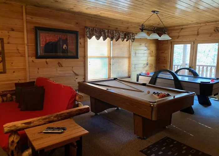 5 O' Clock Somewhere Cabin Pigeon Forge