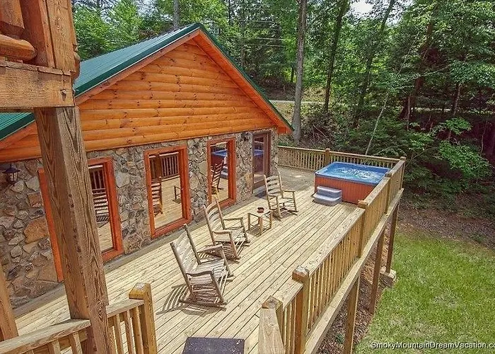 5 O' Clock Somewhere Cabin Pigeon Forge