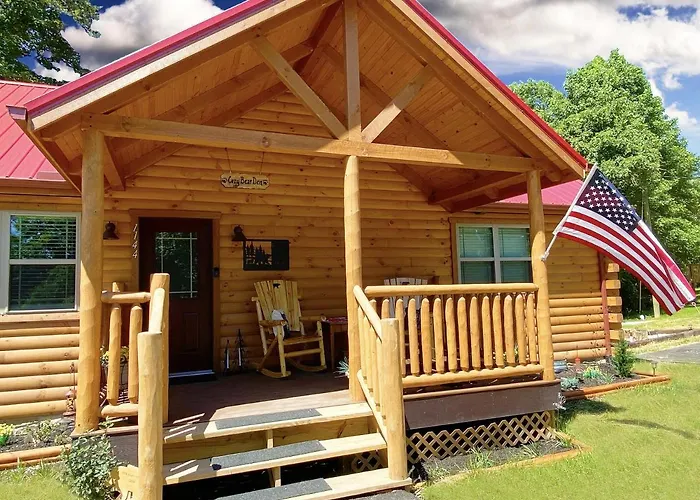 Cozy Bear Den Cabin Pigeon Forge