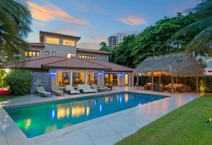 Villa Toscana - Luxury With Pool Miami