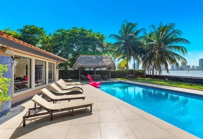 Villa Toscana - Luxury With Pool Miami