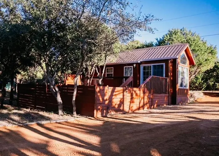 The Bison Cabin - The Cabins At Rim Rock Austin