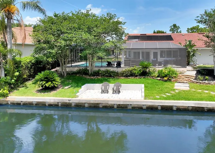 Manor On The Canal Palm Coast