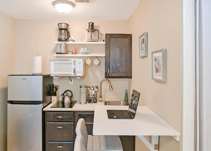 The Cozy Corner Suite* *Fast Wifi* *278 Mbps* *30 Min To Nyc New York