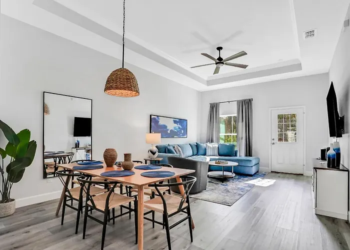 All-New Duplex With Screened Pool, Furnished Lanai, Grill, Ac, & Washer/Dryer Palm Coast
