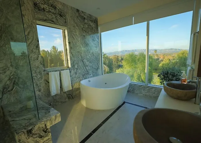 Beautiful Brand New Mansion Estate Villa Los Angeles