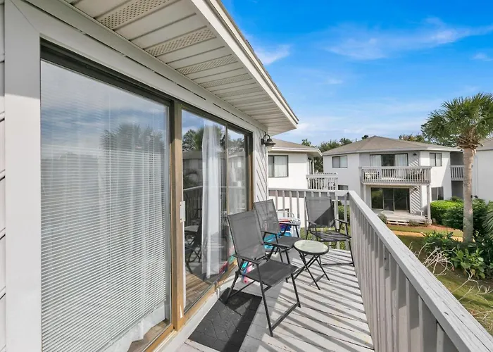 Crystal Village II 19B - 2Bd 2Ba Condo Near The Beach Sleeps 6 Destin