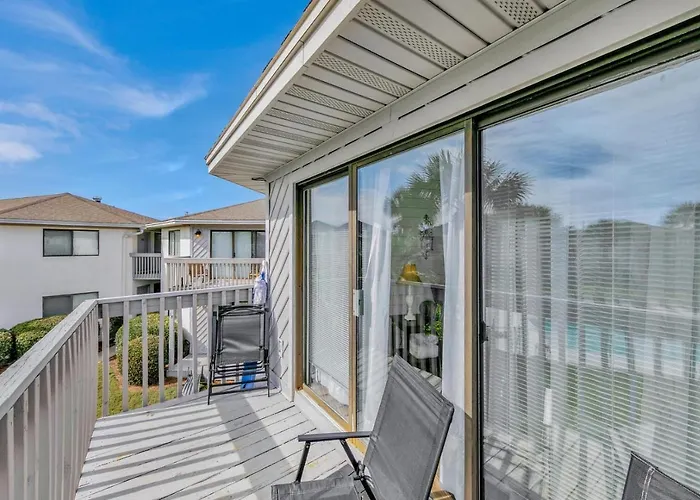 Crystal Village II 19B - 2Bd 2Ba Condo Near The Beach Sleeps 6 Destin