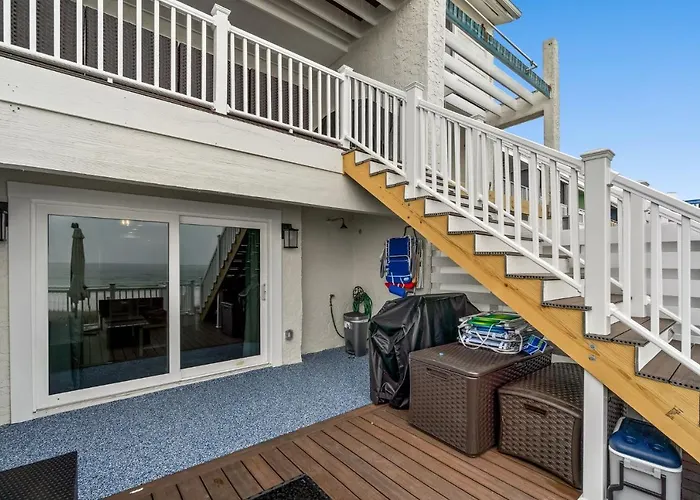 Newly Remodeled Beachfront Townhome - Sleeps 14 Panama City Beach