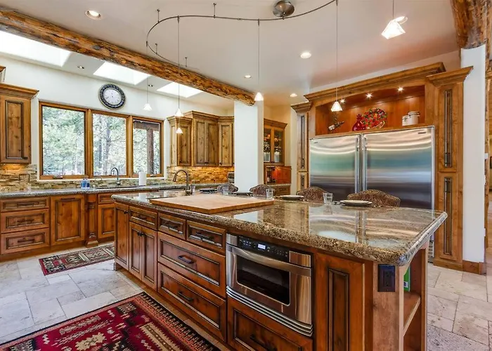 Deschutes River Lodge Paddleboards Hot Tub And More Bend
