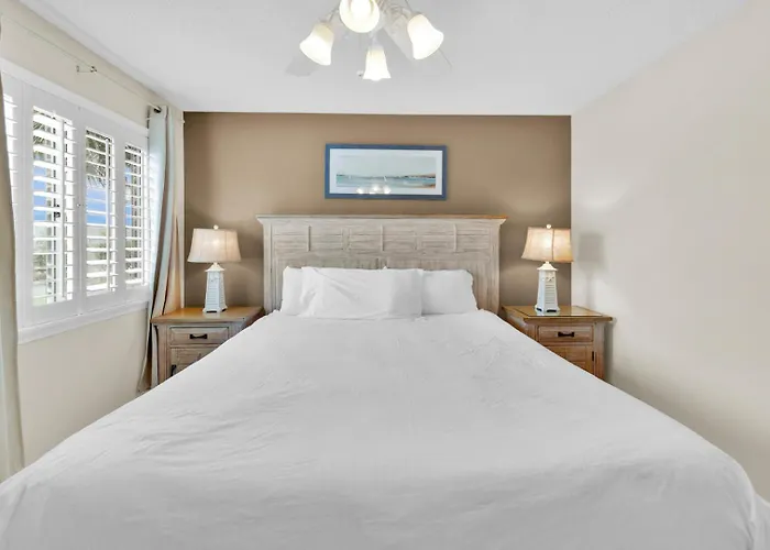 Southbay By The Gulf 99 An Updated Townhome 50 Yards From Beach 3 Bedroom Sleeps 6 Destin