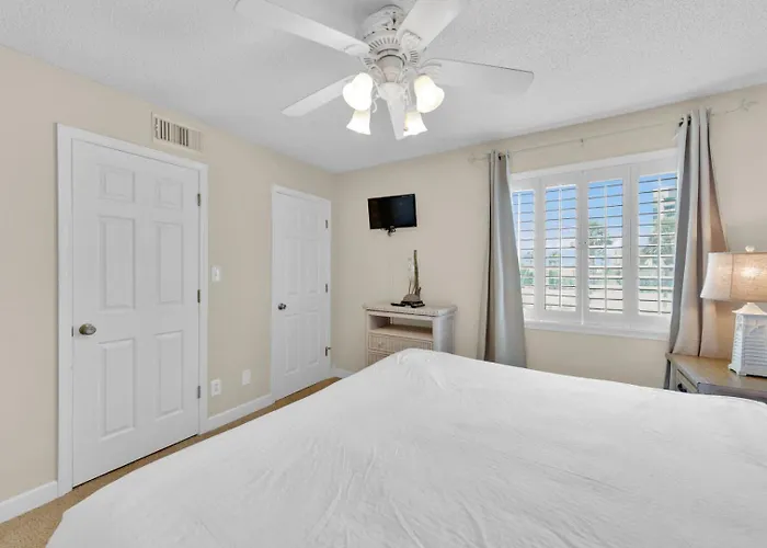 Southbay By The Gulf 99 An Updated Townhome 50 Yards From Beach 3 Bedroom Sleeps 6 Destin