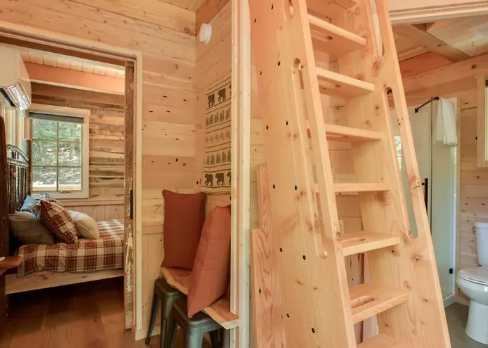 The Elm In Treehouse Grove At Norton Creek Villa Gatlinburg
