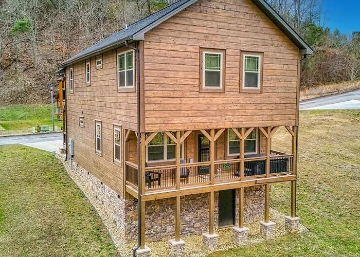 Creekside Lodge, Hot Tub, 1089 Of Free Attraction Tickets For Each Paid Day, Dollywood And More! Pigeon Forge