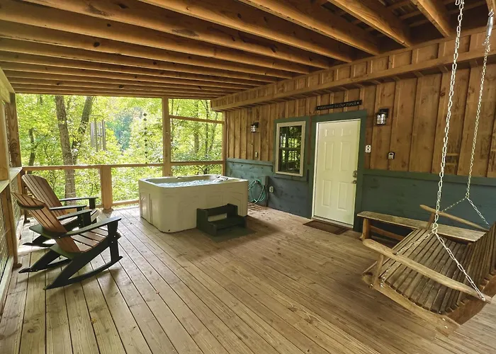 Bigfoots Hideaway Villa Gatlinburg