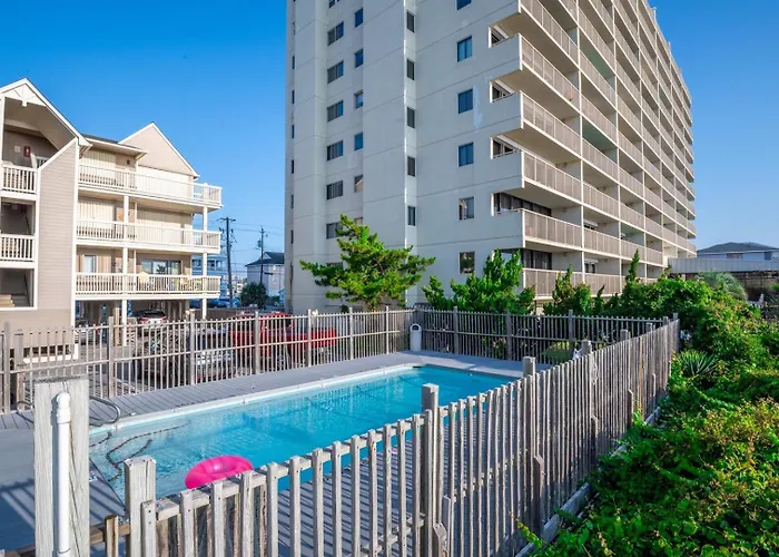 Oceanfront Condo With Pool - Salty Hammocks A6 Carolina Beach