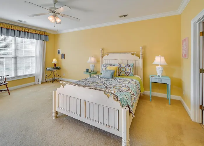 Surfside/Garden City Pet-Friendly Beach House Myrtle Beach