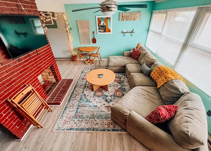 Sweet Sunny Summit House Villa Greensboro