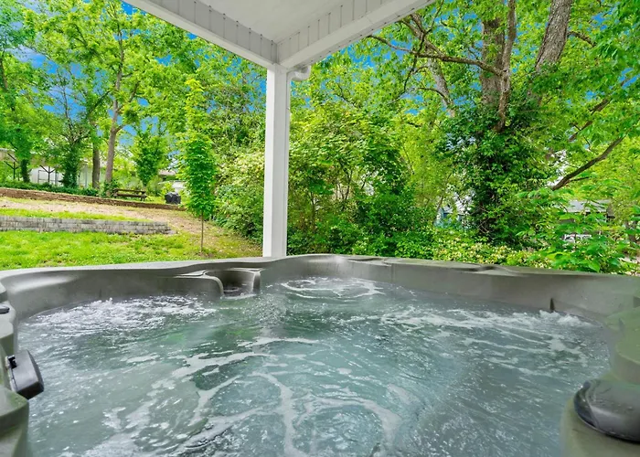 Third Street Retreat Villa Branson