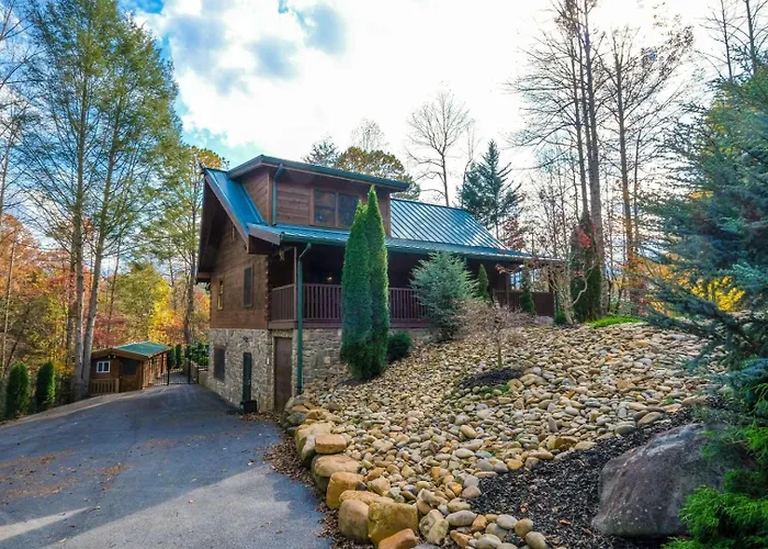 Pitter Patter Swimming Pool Ht Near D'Town Villa Gatlinburg