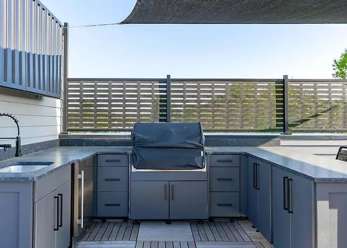 Modern 4Br - Heart Of Downtown Raleigh - Views! Villa