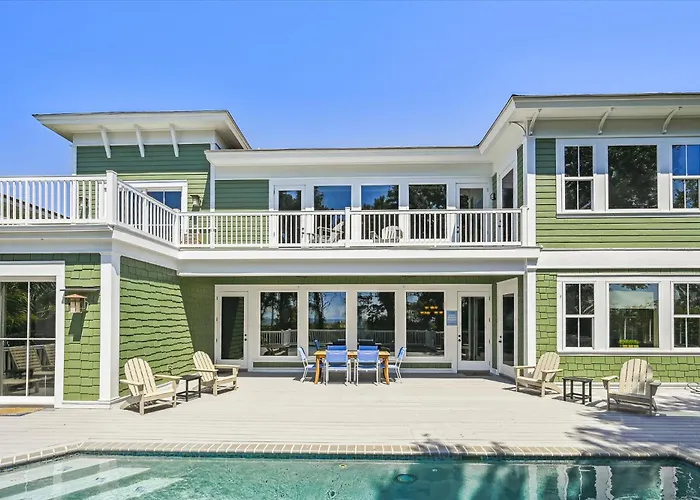 18 Sand Dollar Road- Oceanfront, Large Private Pool, Hot Tub Free Activities Included Hilton Head Island